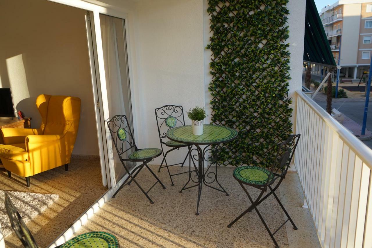 Punta Prima Beach Apt Orihuela Costa Leilighet Eksteriør bilde